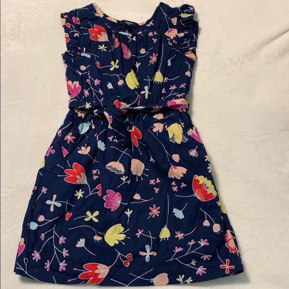 Gap kids navy floral dress size Small (6-7)